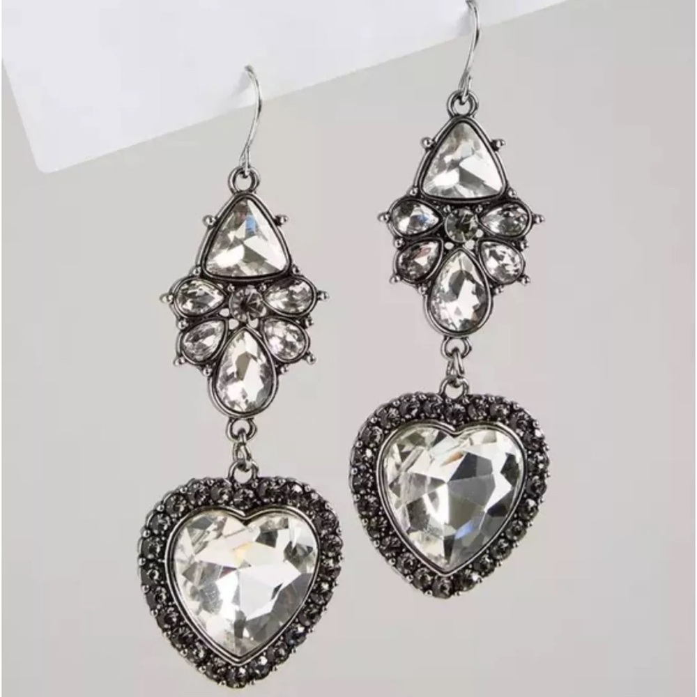 Sparkling heart earrings